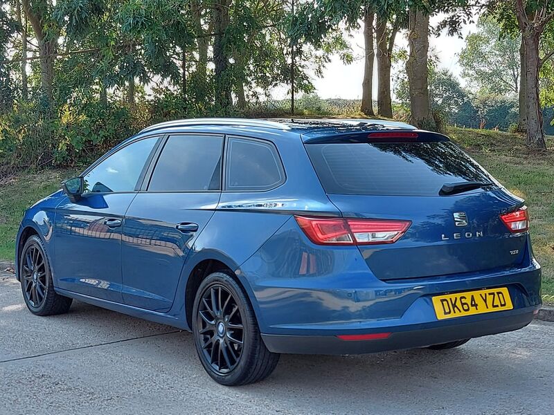 SEAT LEON