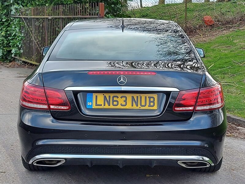 MERCEDES-BENZ E CLASS