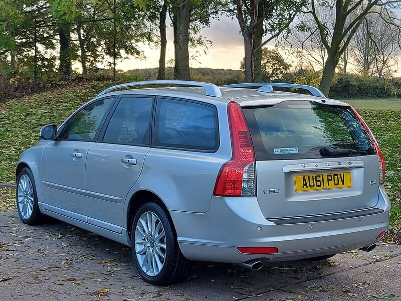 VOLVO V50