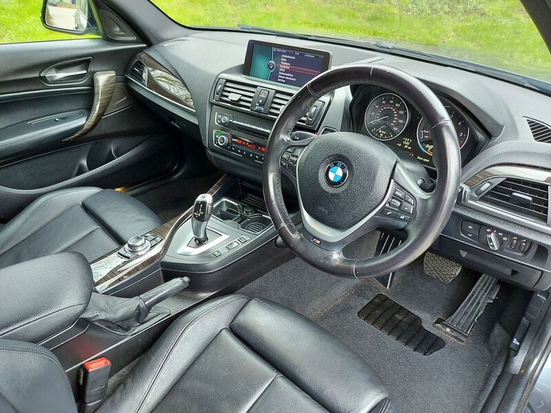 BMW 1 SERIES