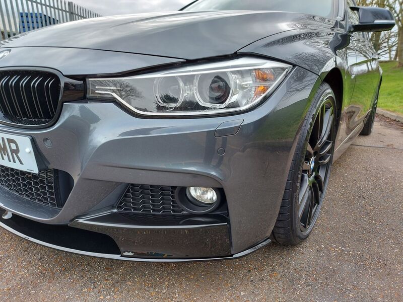 BMW 3 SERIES