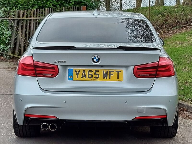 BMW 3 SERIES