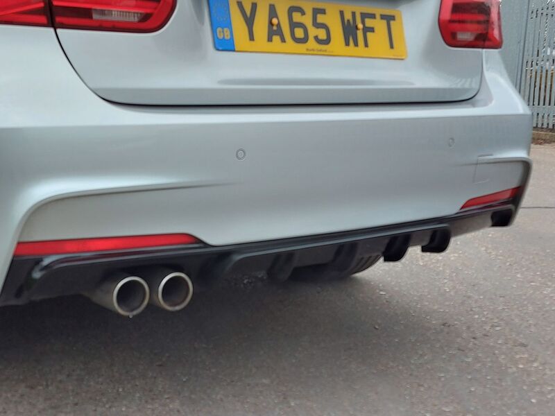 BMW 3 SERIES