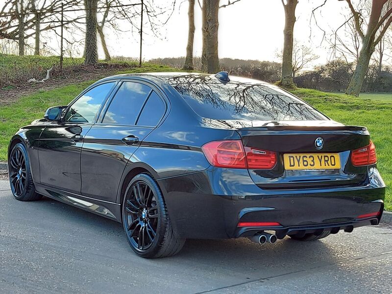 BMW 3 SERIES