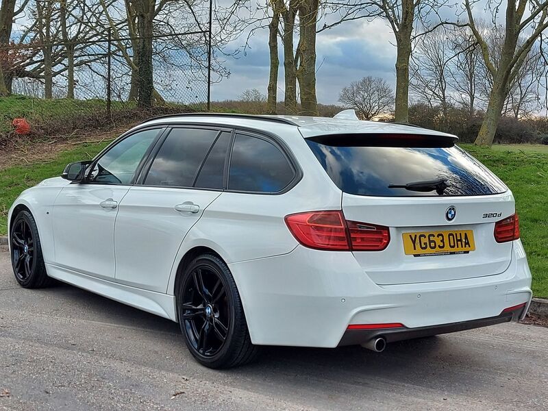 BMW 3 SERIES
