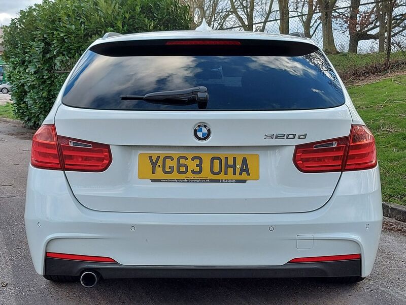 BMW 3 SERIES