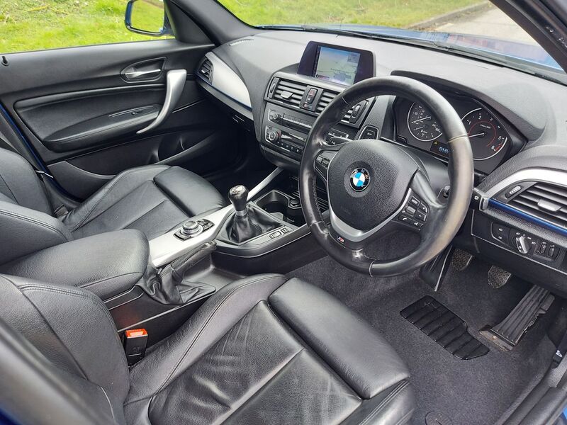 BMW 1 SERIES