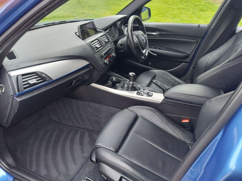 BMW 1 SERIES