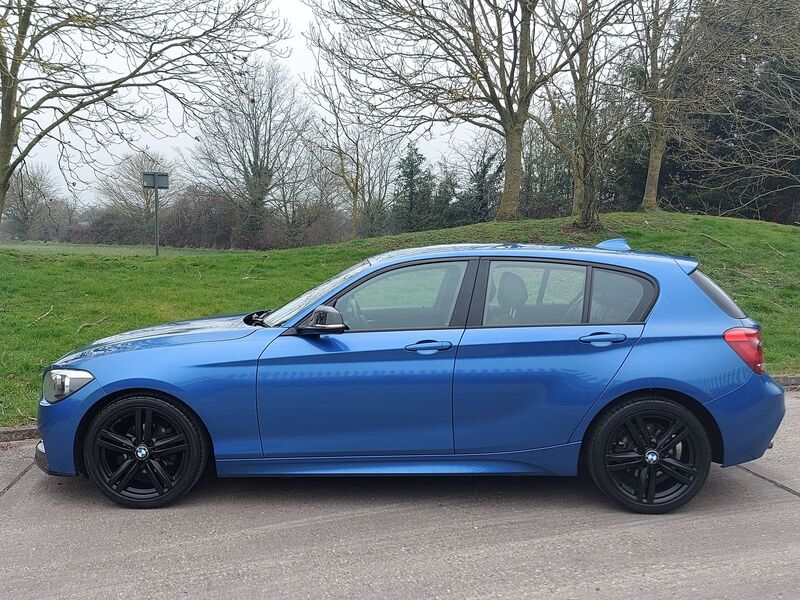 BMW 1 SERIES