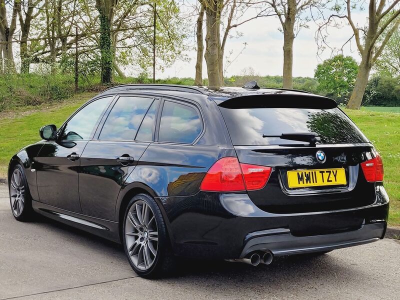 BMW 3 SERIES