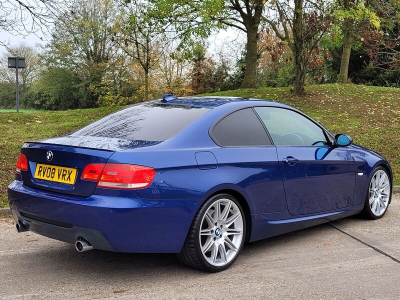 BMW 3 SERIES