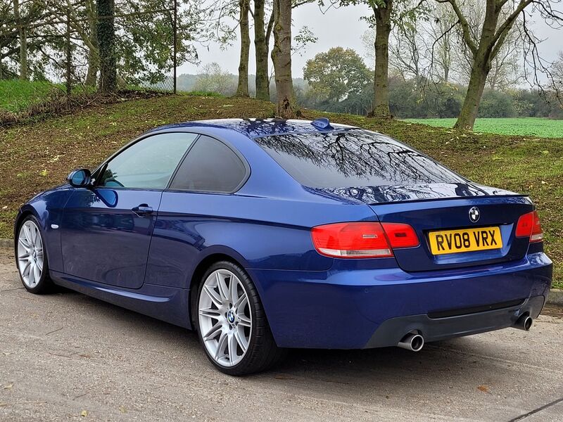 BMW 3 SERIES