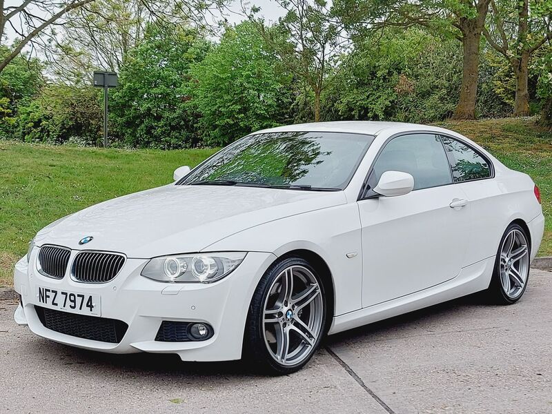 BMW 3 SERIES