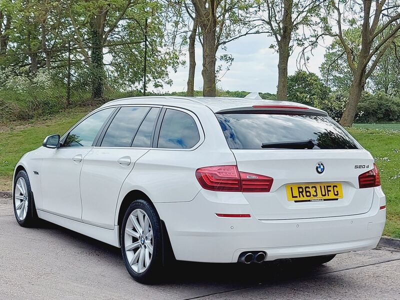 BMW 5 SERIES