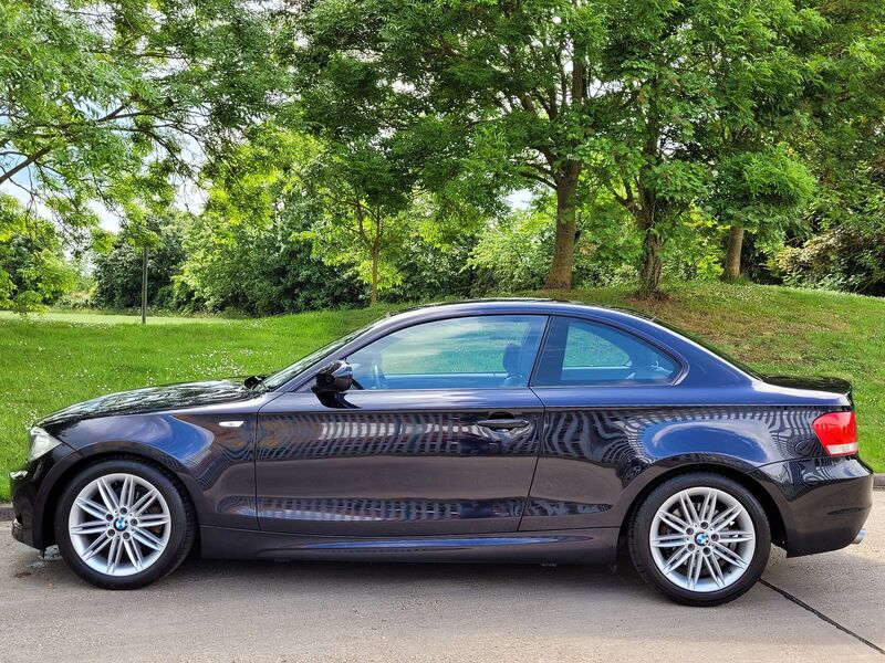 BMW 1 SERIES