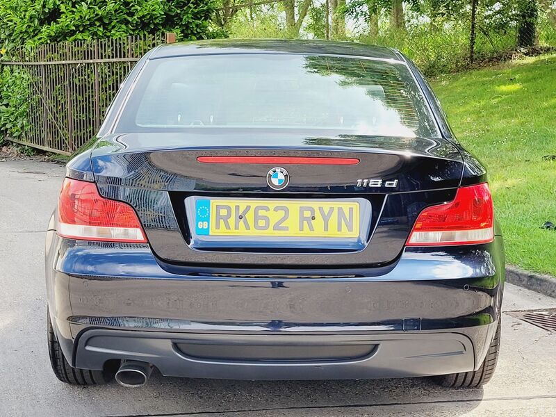 BMW 1 SERIES