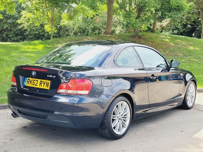 BMW 1 SERIES