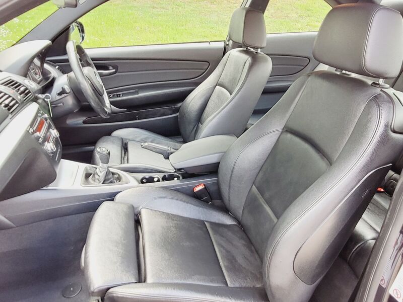 BMW 1 SERIES