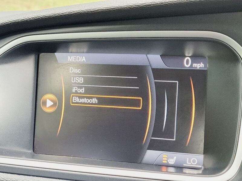 VOLVO V40