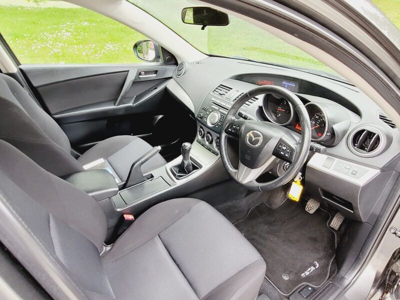 MAZDA MAZDA3