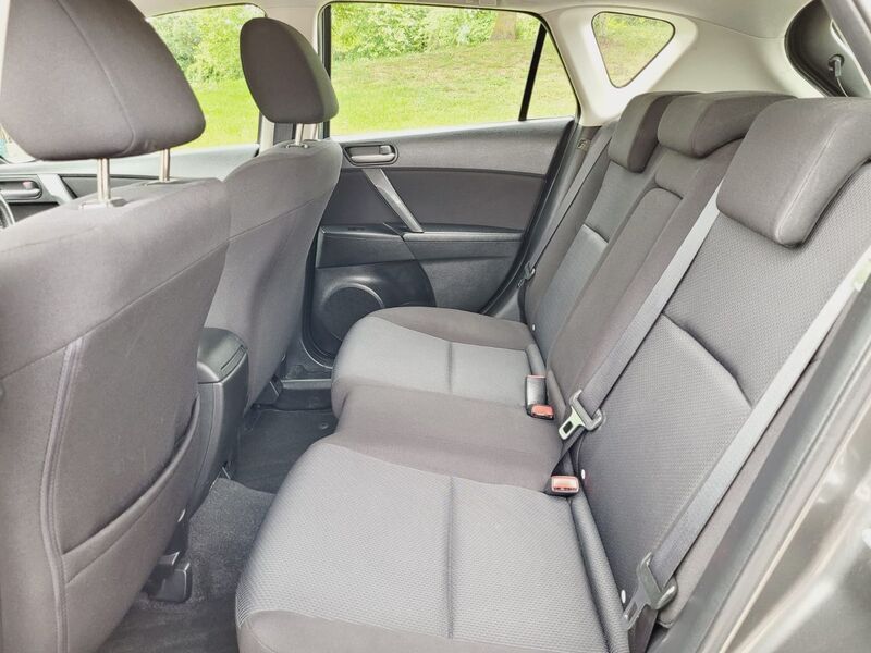 MAZDA MAZDA3