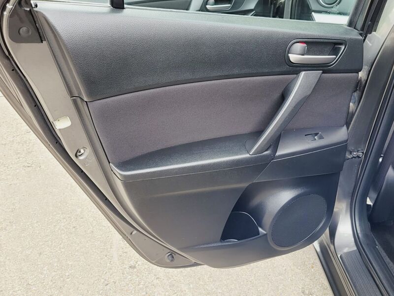 MAZDA MAZDA3