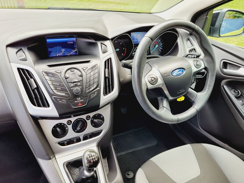 FORD FOCUS