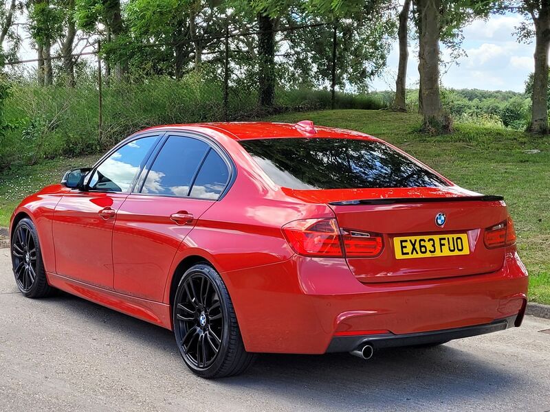 BMW 3 SERIES