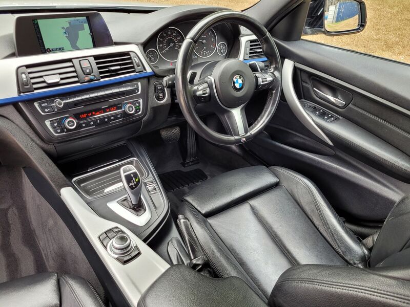 BMW 3 SERIES