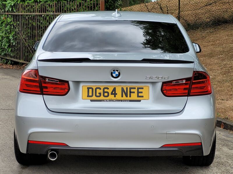 BMW 3 SERIES