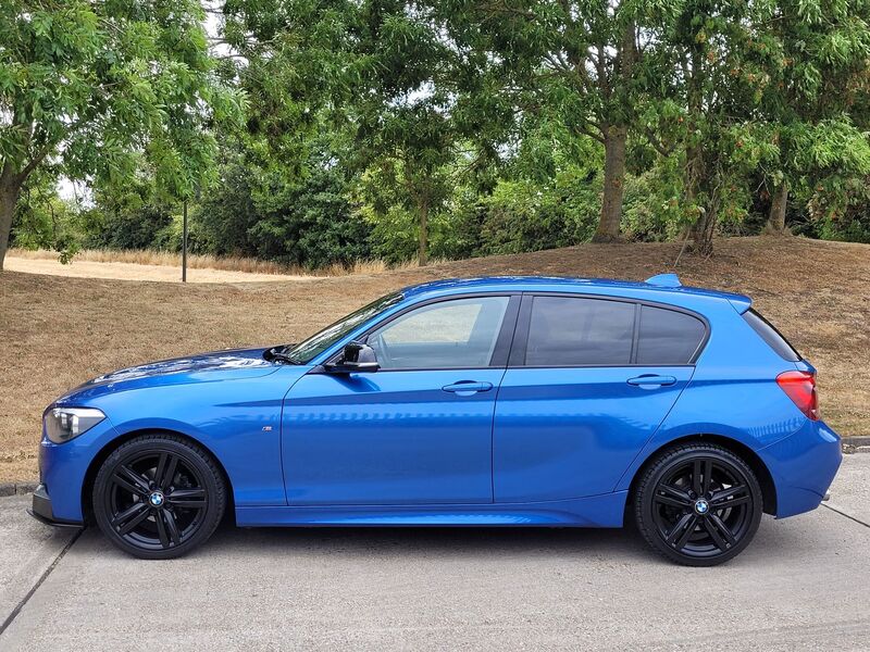 BMW 1 SERIES