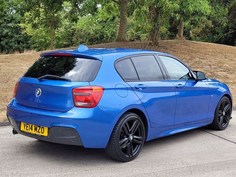 BMW 1 SERIES