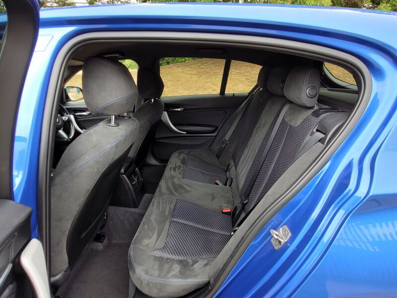 BMW 1 SERIES