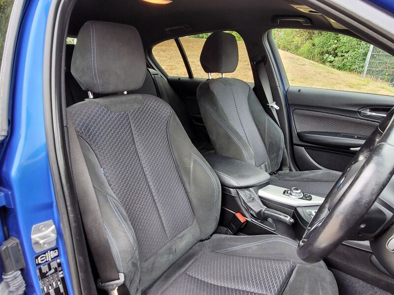 BMW 1 SERIES