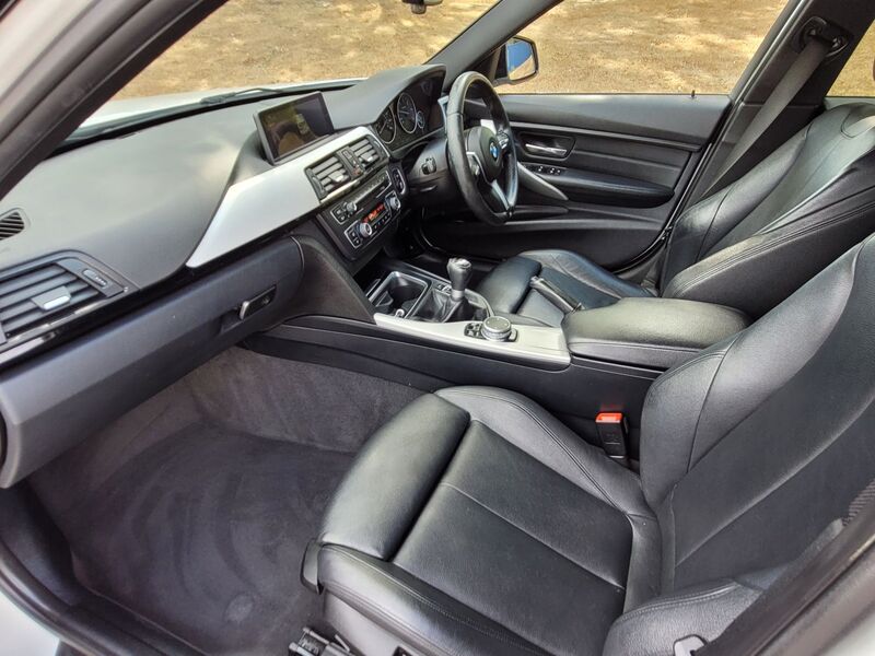 BMW 3 SERIES
