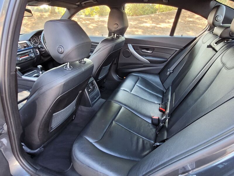 BMW 3 SERIES