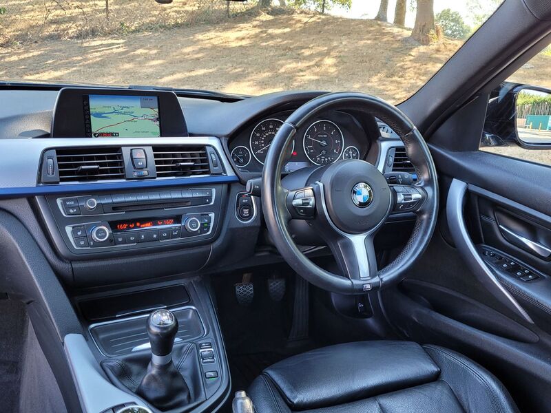 BMW 3 SERIES