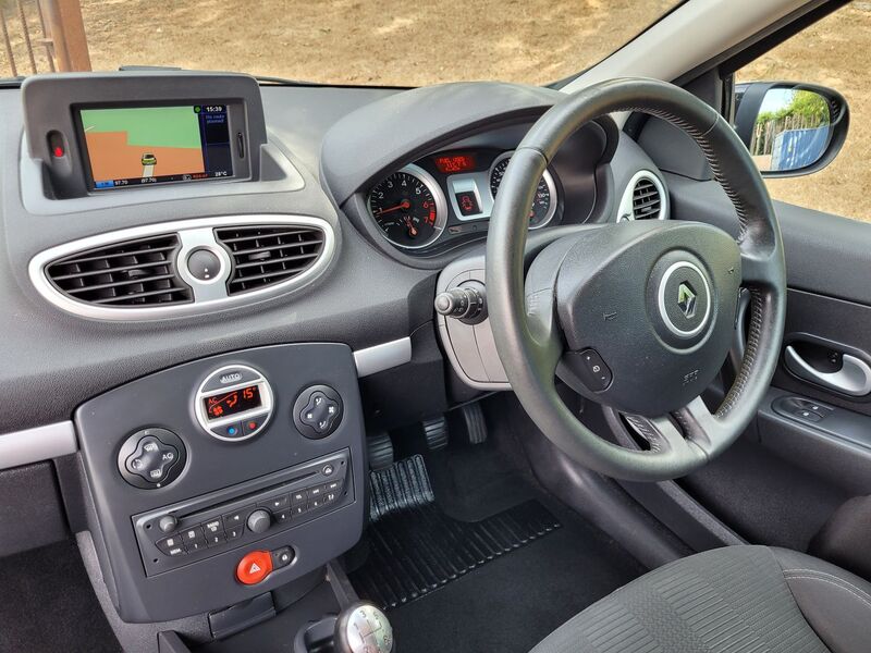 RENAULT CLIO
