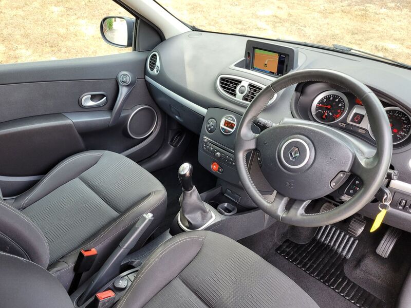 RENAULT CLIO