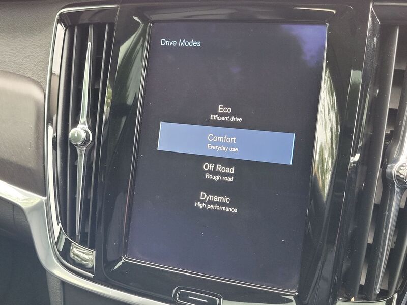 VOLVO V90