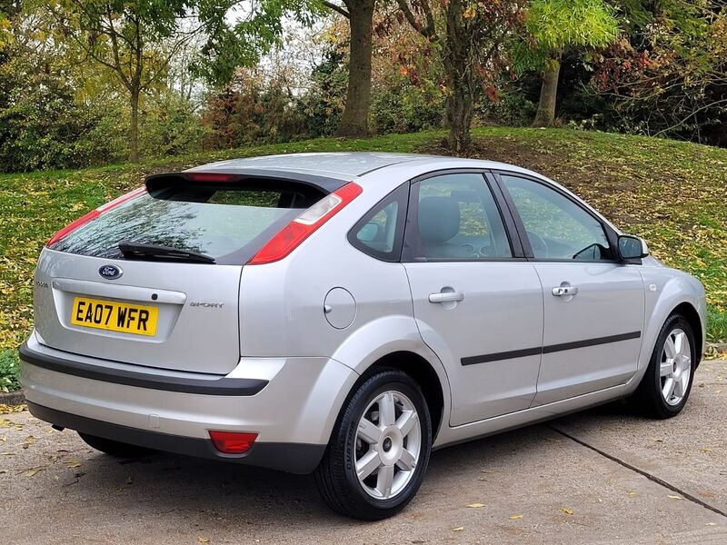 FORD FOCUS