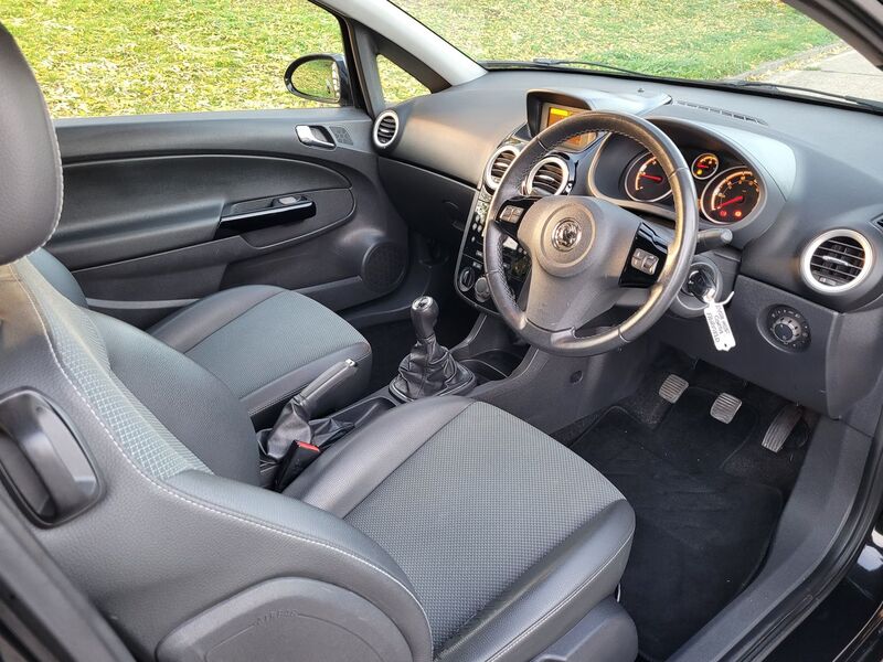 VAUXHALL CORSA