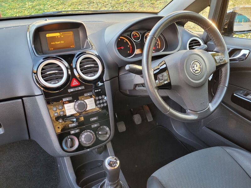 VAUXHALL CORSA