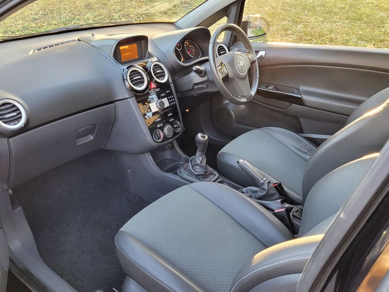 VAUXHALL CORSA