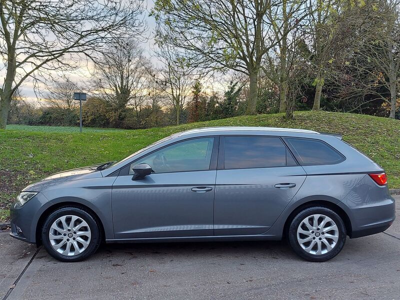 SEAT LEON