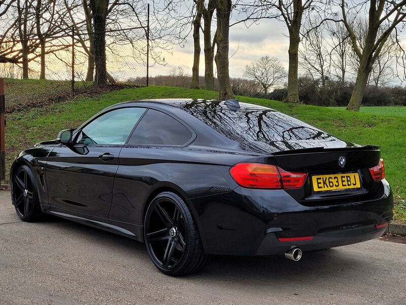 BMW 4 SERIES