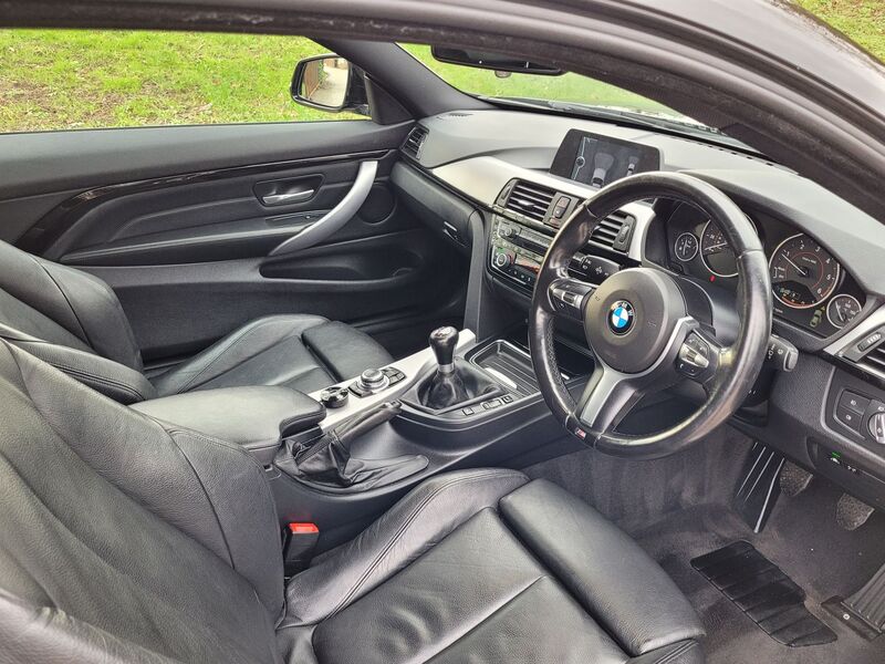 BMW 4 SERIES