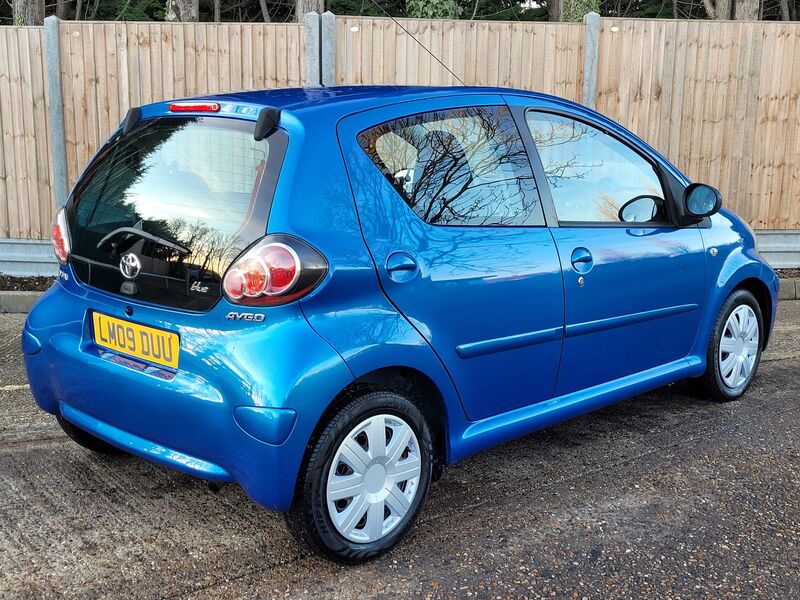 TOYOTA AYGO
