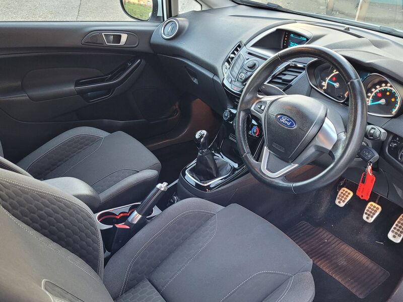 FORD FIESTA