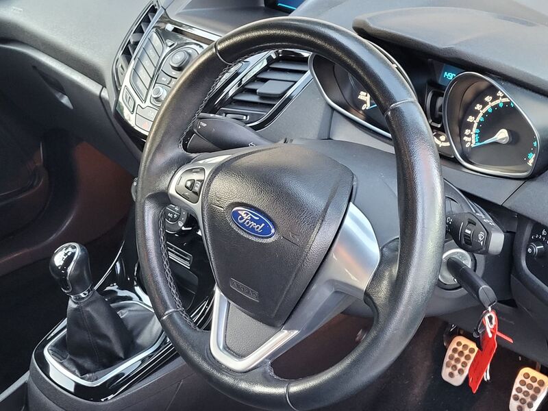 FORD FIESTA